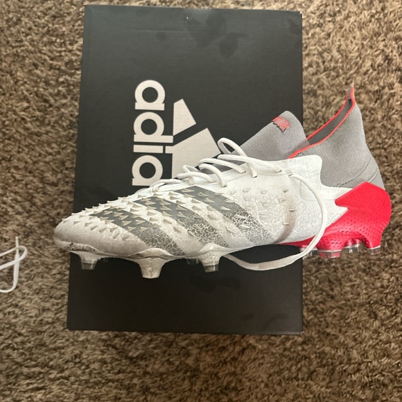 PREDATOR FREAK .1 FG - Picture 2 of 7